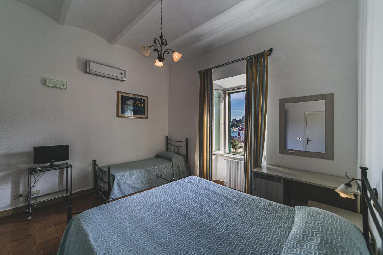 Hotel Alfiero Porto Santo Stefano  Habitación foto