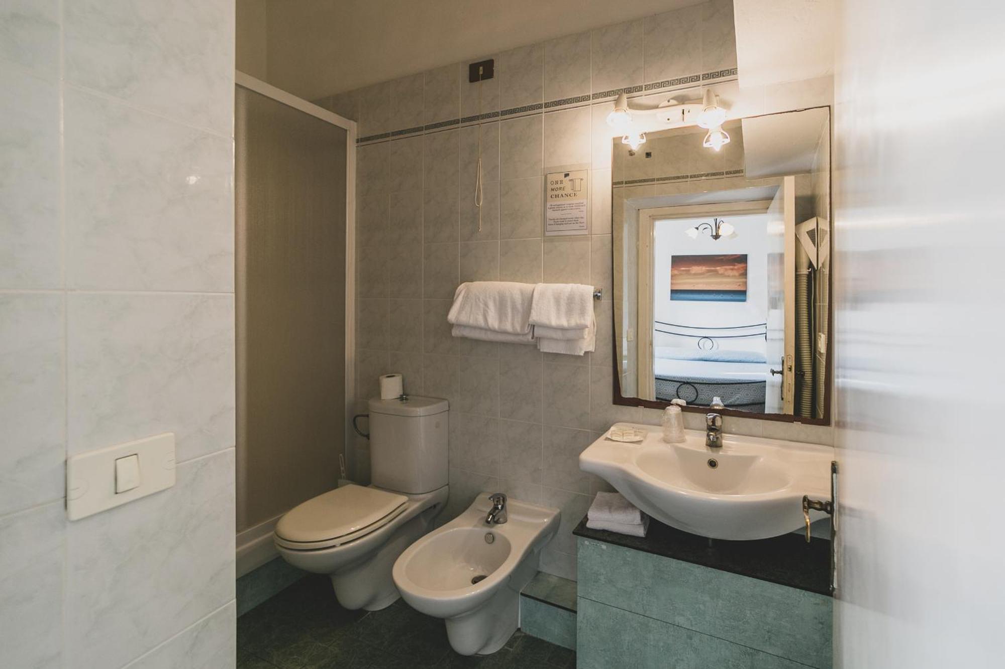 Hotel Alfiero Porto Santo Stefano  Habitación foto